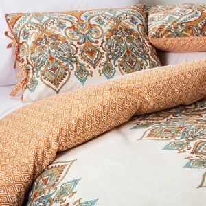 MUDHUT TARGET  | 3 pc Full/Queen Anya Reversible Duvet Cover + Sham Set Orange